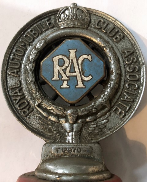 Badge Royal Automobile Club Associate N°F129705