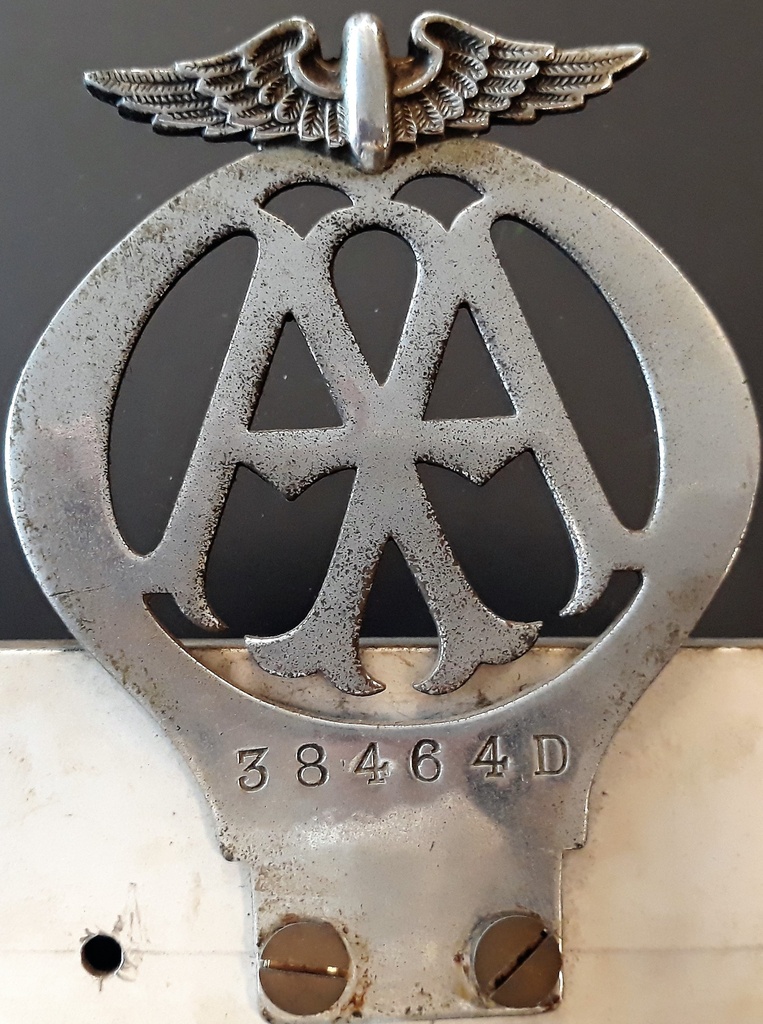 Badge AA 38464D 1964-1965