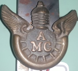 [4-00048] Badge AMC rose